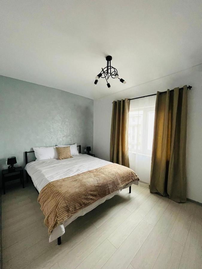 Superb Apartment 35 Voucere Vacanta Zero74Unu236Optsute 雅西 外观 照片