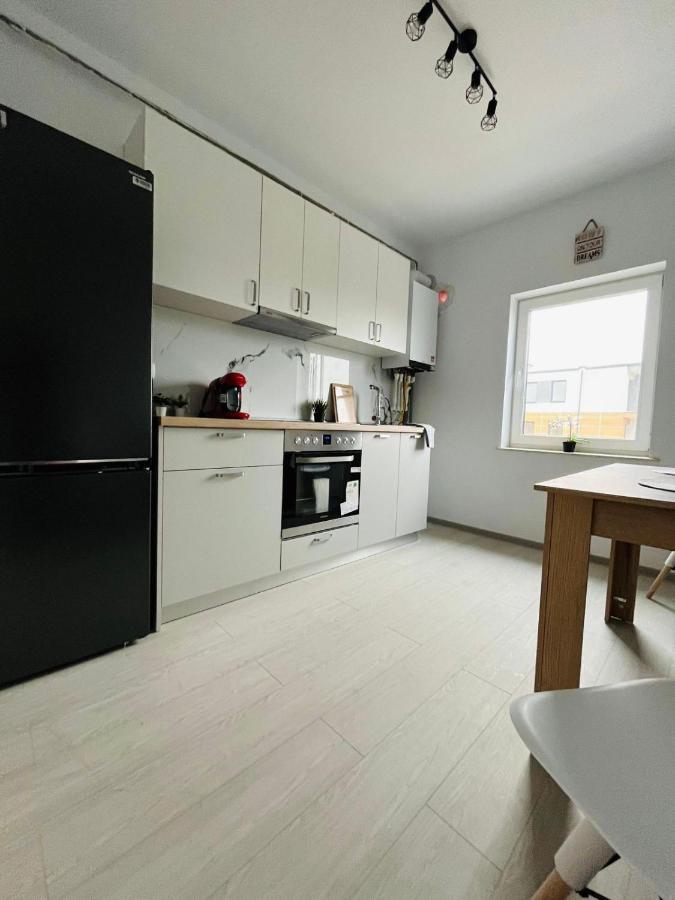Superb Apartment 35 Voucere Vacanta Zero74Unu236Optsute 雅西 外观 照片